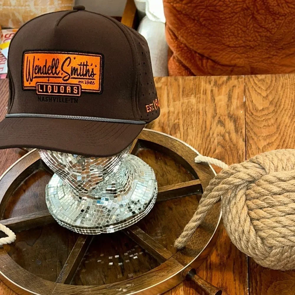 Wendell Smith’s Liquors 🥃 Nashville Est 1946 Patch Trucker 🛻 Hat